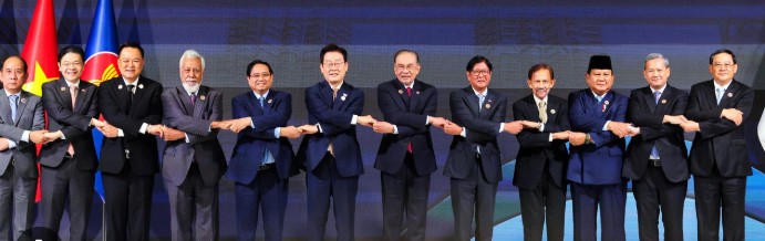 World Leaders Focus on Strengthening Economic and Trade Ties After Trump’s Departure from ASEAN Summit